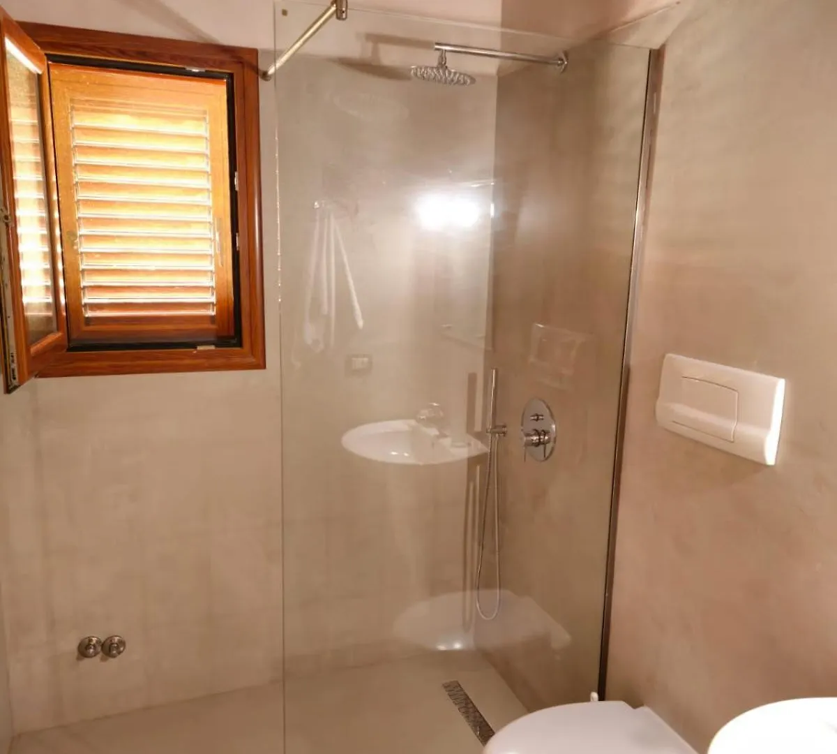 Resort Te Zagolli Orikum 0*,  Albania